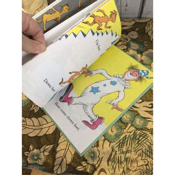 1968 The Foot Book Hardback Vintage Children’s Book - Picture 8 of 10